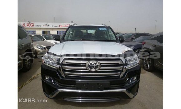 Acheter Import Voiture Toyota Land Cruiser Noir à Import - Dubai, Iles Acheter Import Voiture Toyota Land Cruiser Noir à Import - Dubai, Iles