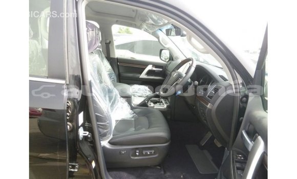 Acheter Import Voiture Toyota Land Cruiser Noir à Import - Dubai, Iles Acheter Import Voiture Toyota Land Cruiser Noir à Import - Dubai, Iles
