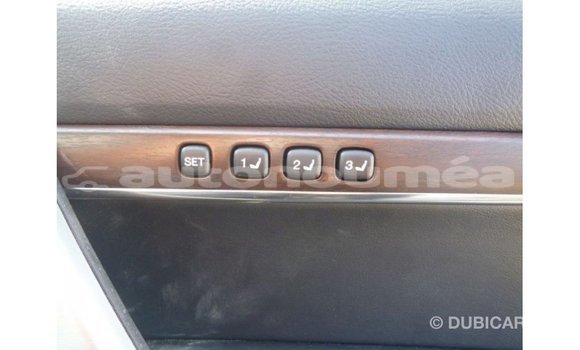 Acheter Import Voiture Toyota Land Cruiser Noir à Import - Dubai, Iles Acheter Import Voiture Toyota Land Cruiser Noir à Import - Dubai, Iles