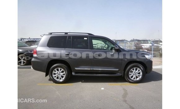 Acheter Import Voiture Toyota Land Cruiser Autre à Import - Dubai, Iles Acheter Import Voiture Toyota Land Cruiser Autre à Import - Dubai, Iles