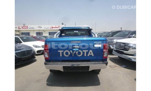 Acheter Import Voiture Toyota Hilux Bleu à Import - Dubai, Iles Acheter Import Voiture Toyota Hilux Bleu à Import - Dubai, Iles