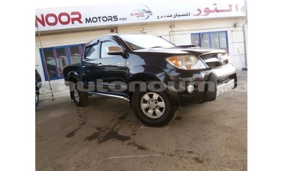Acheter Import Voiture Toyota Hilux Noir à Import - Dubai, Iles Acheter Import Voiture Toyota Hilux Noir à Import - Dubai, Iles