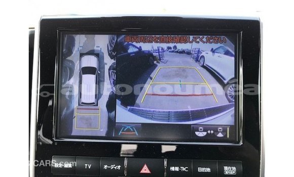 Acheter Import Voiture Toyota Land Cruiser Blanc à Import - Dubai, Iles Acheter Import Voiture Toyota Land Cruiser Blanc à Import - Dubai, Iles