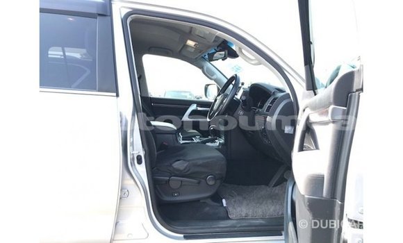 Acheter Import Voiture Toyota Land Cruiser Autre à Import - Dubai, Iles Acheter Import Voiture Toyota Land Cruiser Autre à Import - Dubai, Iles