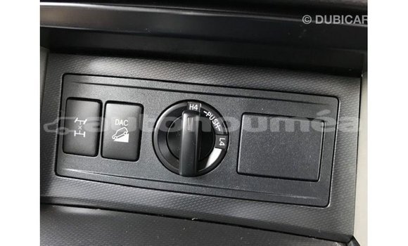 Acheter Import Voiture Toyota Prado Noir à Import - Dubai, Iles Acheter Import Voiture Toyota Prado Noir à Import - Dubai, Iles