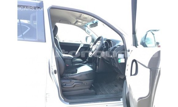 Acheter Import Voiture Toyota Prado Autre à Import - Dubai, Iles Acheter Import Voiture Toyota Prado Autre à Import - Dubai, Iles