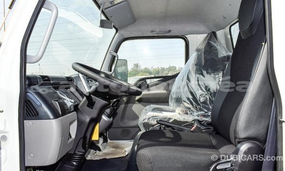 Buy Import Mitsubishi Carisma White Car in Import - Dubai in Iles Buy Import Mitsubishi Carisma White Car in Import - Dubai in Iles