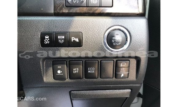 Acheter Import Voiture Toyota Vellfire Blanc à Import - Dubai, Iles Acheter Import Voiture Toyota Vellfire Blanc à Import - Dubai, Iles