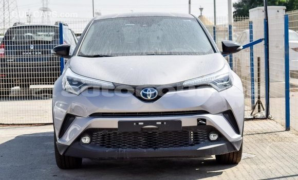 Buy Import Toyota C-HR Other Car in Import - Dubai in Iles Buy Import Toyota C-HR Other Car in Import - Dubai in Iles