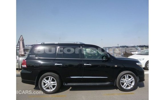 Buy Import Toyota Land Cruiser Black Car in Import - Dubai in Iles Buy Import Toyota Land Cruiser Black Car in Import - Dubai in Iles