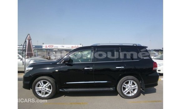 Buy Import Toyota Land Cruiser Black Car in Import - Dubai in Iles Buy Import Toyota Land Cruiser Black Car in Import - Dubai in Iles