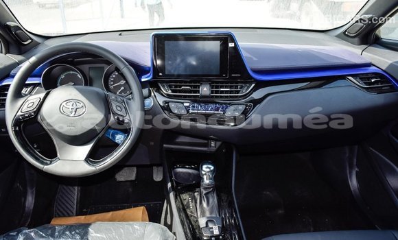 Buy Import Toyota C-HR Other Car in Import - Dubai in Iles Buy Import Toyota C-HR Other Car in Import - Dubai in Iles