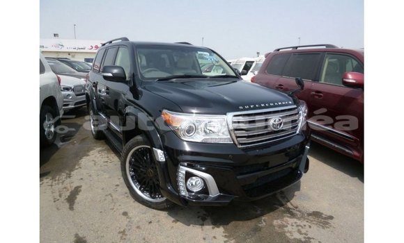 Acheter Import Voiture Toyota Land Cruiser Noir à Import - Dubai, Iles Acheter Import Voiture Toyota Land Cruiser Noir à Import - Dubai, Iles