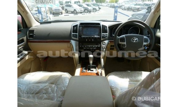 Acheter Import Voiture Toyota Land Cruiser Blanc à Import - Dubai, Iles Acheter Import Voiture Toyota Land Cruiser Blanc à Import - Dubai, Iles