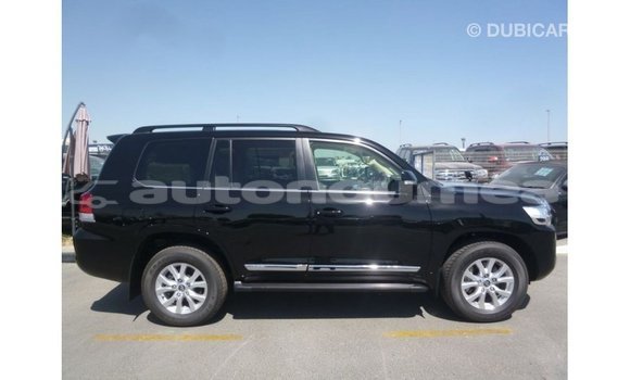 Acheter Import Voiture Toyota Land Cruiser Noir à Import - Dubai, Iles Acheter Import Voiture Toyota Land Cruiser Noir à Import - Dubai, Iles