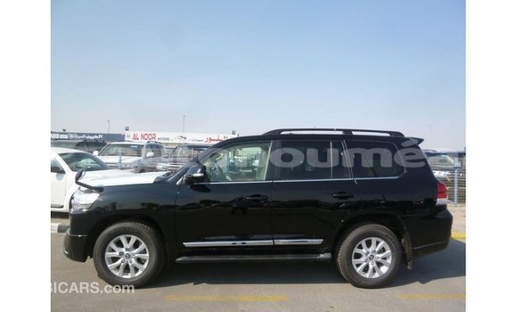 Acheter Import Voiture Toyota Land Cruiser Noir à Import - Dubai, Iles Acheter Import Voiture Toyota Land Cruiser Noir à Import - Dubai, Iles