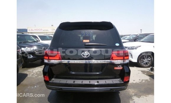 Acheter Import Voiture Toyota Land Cruiser Noir à Import - Dubai, Iles Acheter Import Voiture Toyota Land Cruiser Noir à Import - Dubai, Iles