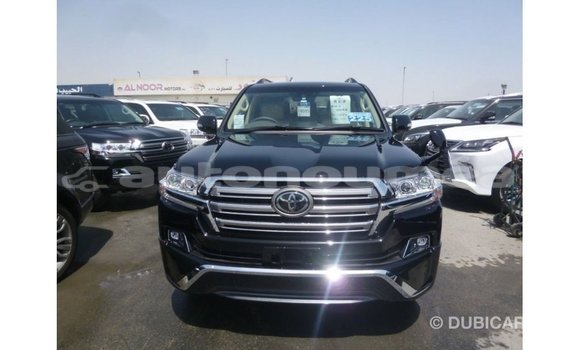 Acheter Import Voiture Toyota Land Cruiser Noir à Import - Dubai, Iles Acheter Import Voiture Toyota Land Cruiser Noir à Import - Dubai, Iles
