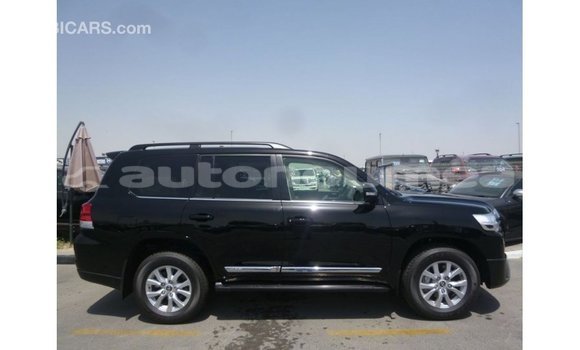 Acheter Import Voiture Toyota Land Cruiser Noir à Import - Dubai, Iles Acheter Import Voiture Toyota Land Cruiser Noir à Import - Dubai, Iles