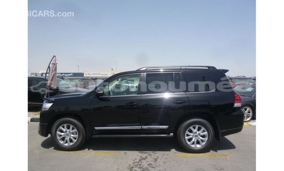 Acheter Import Voiture Toyota Land Cruiser Noir à Import - Dubai, Iles Acheter Import Voiture Toyota Land Cruiser Noir à Import - Dubai, Iles