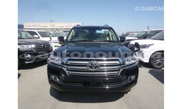 Acheter Import Voiture Toyota Land Cruiser Noir à Import - Dubai, Iles Acheter Import Voiture Toyota Land Cruiser Noir à Import - Dubai, Iles