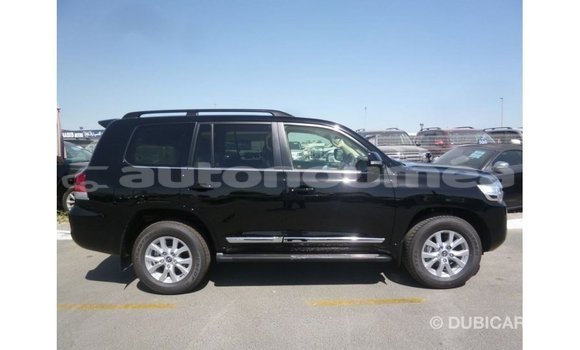 Acheter Import Voiture Toyota Land Cruiser Noir à Import - Dubai, Iles Acheter Import Voiture Toyota Land Cruiser Noir à Import - Dubai, Iles