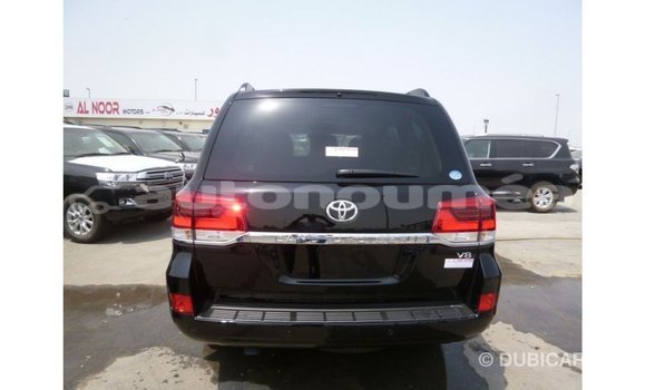 Acheter Import Voiture Toyota Land Cruiser Noir à Import - Dubai, Iles Acheter Import Voiture Toyota Land Cruiser Noir à Import - Dubai, Iles