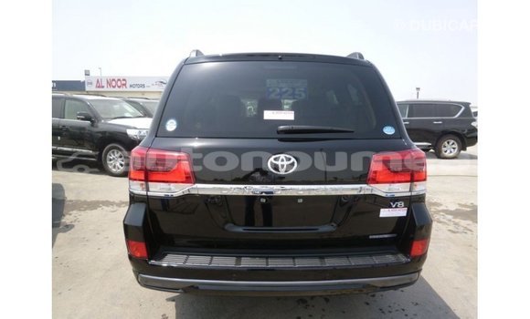 Acheter Import Voiture Toyota Land Cruiser Noir à Import - Dubai, Iles Acheter Import Voiture Toyota Land Cruiser Noir à Import - Dubai, Iles