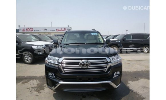 Acheter Import Voiture Toyota Land Cruiser Noir à Import - Dubai, Iles Acheter Import Voiture Toyota Land Cruiser Noir à Import - Dubai, Iles