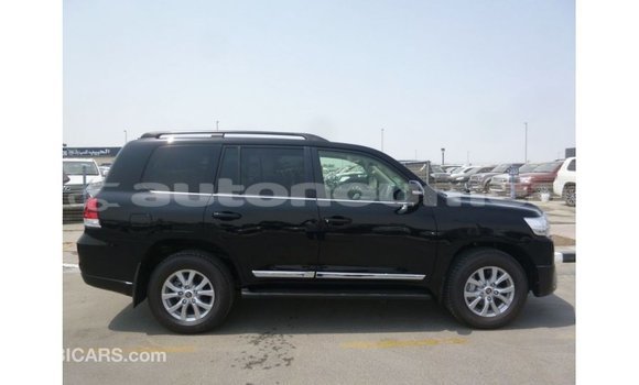Acheter Import Voiture Toyota Land Cruiser Noir à Import - Dubai, Iles Acheter Import Voiture Toyota Land Cruiser Noir à Import - Dubai, Iles