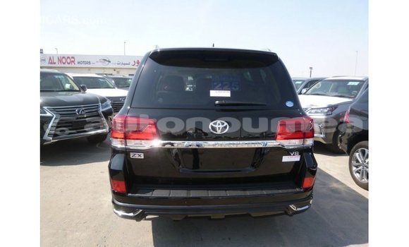 Acheter Import Voiture Toyota Land Cruiser Noir à Import - Dubai, Iles Acheter Import Voiture Toyota Land Cruiser Noir à Import - Dubai, Iles