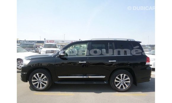 Acheter Import Voiture Toyota Land Cruiser Noir à Import - Dubai, Iles Acheter Import Voiture Toyota Land Cruiser Noir à Import - Dubai, Iles