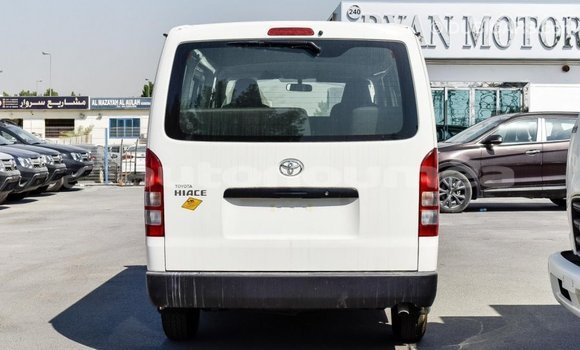 Buy Import Toyota Hiace White Car in Import - Dubai in Iles Buy Import Toyota Hiace White Car in Import - Dubai in Iles