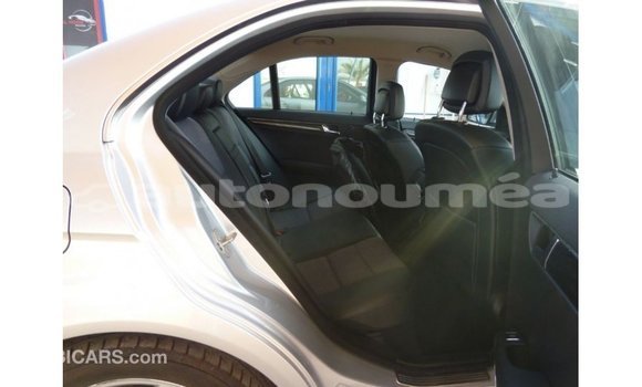 Acheter Import Voiture Mercedes-Benz 200 Autre à Import - Dubai, Iles Acheter Import Voiture Mercedes-Benz 200 Autre à Import - Dubai, Iles