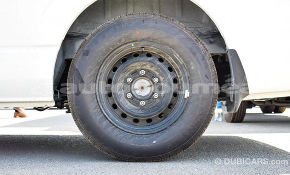 Buy Import Toyota Hiace White Car in Import - Dubai in Iles Buy Import Toyota Hiace White Car in Import - Dubai in Iles