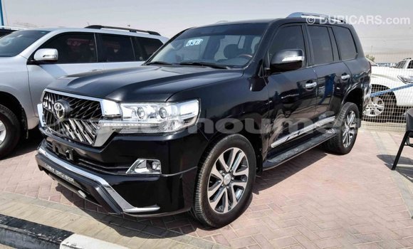 Acheter Import Voiture Toyota Land Cruiser Noir à Import - Dubai, Iles Acheter Import Voiture Toyota Land Cruiser Noir à Import - Dubai, Iles