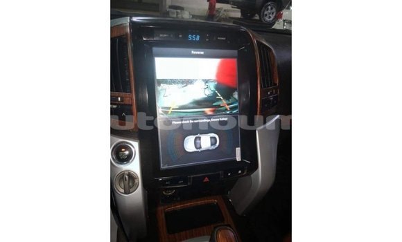 Acheter Import Voiture Toyota Land Cruiser Noir à Import - Dubai, Iles Acheter Import Voiture Toyota Land Cruiser Noir à Import - Dubai, Iles