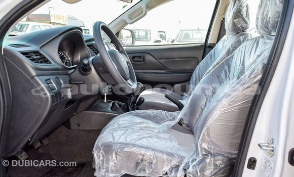 Acheter Import Voiture Mitsubishi L200 Blanc à Import - Dubai, Iles Acheter Import Voiture Mitsubishi L200 Blanc à Import - Dubai, Iles