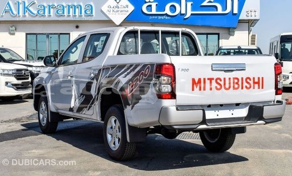 Acheter Import Voiture Mitsubishi L200 Blanc à Import - Dubai, Iles Acheter Import Voiture Mitsubishi L200 Blanc à Import - Dubai, Iles