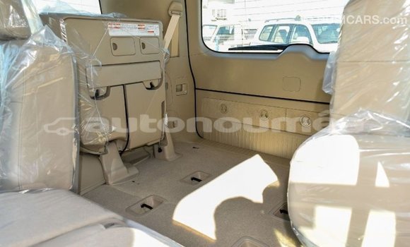 Buy Import Toyota Land Cruiser Black Car in Import - Dubai in Iles Buy Import Toyota Land Cruiser Black Car in Import - Dubai in Iles
