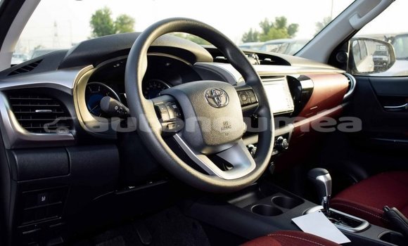 Buy Import Toyota Hilux White Car in Import - Dubai in Iles Buy Import Toyota Hilux White Car in Import - Dubai in Iles