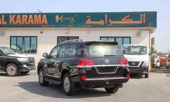 Buy Import Toyota Land Cruiser Black Car in Import - Dubai in Iles Buy Import Toyota Land Cruiser Black Car in Import - Dubai in Iles
