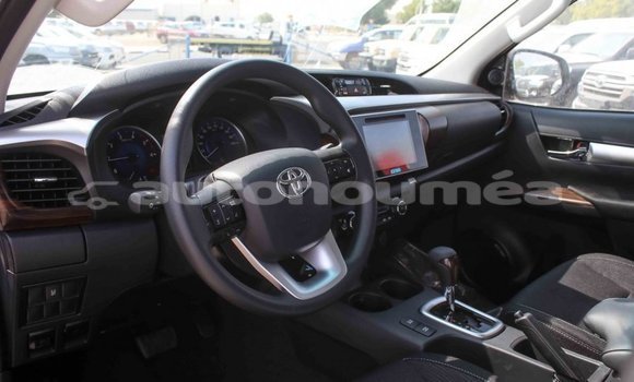 Buy Import Toyota Hilux White Car in Import - Dubai in Iles Buy Import Toyota Hilux White Car in Import - Dubai in Iles