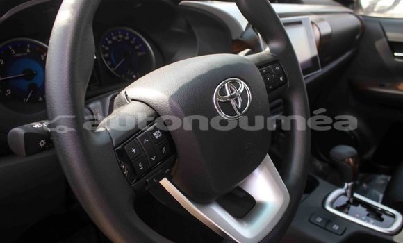 Buy Import Toyota Hilux White Car in Import - Dubai in Iles Buy Import Toyota Hilux White Car in Import - Dubai in Iles