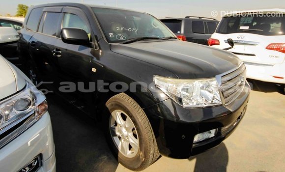 Buy Import Toyota Land Cruiser Black Car in Import - Dubai in Iles Buy Import Toyota Land Cruiser Black Car in Import - Dubai in Iles