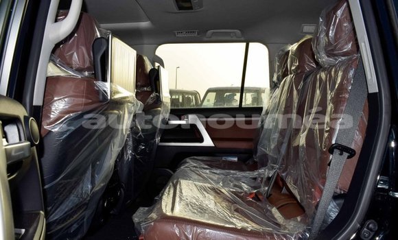 Acheter Import Voiture Toyota Land Cruiser Noir à Import - Dubai, Iles Acheter Import Voiture Toyota Land Cruiser Noir à Import - Dubai, Iles