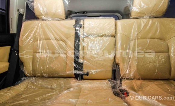 Buy Import Toyota Land Cruiser Black Car in Import - Dubai in Iles Buy Import Toyota Land Cruiser Black Car in Import - Dubai in Iles