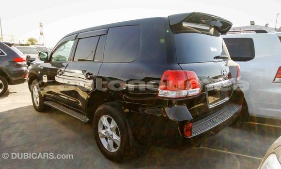 Buy Import Toyota Land Cruiser Black Car in Import - Dubai in Iles Buy Import Toyota Land Cruiser Black Car in Import - Dubai in Iles
