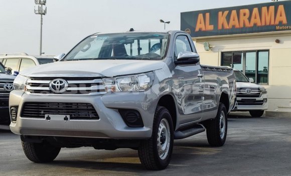 Buy Import Toyota Hilux Other Car in Import - Dubai in Iles Buy Import Toyota Hilux Other Car in Import - Dubai in Iles