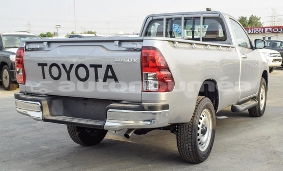 Buy Import Toyota Hilux Other Car in Import - Dubai in Iles Buy Import Toyota Hilux Other Car in Import - Dubai in Iles